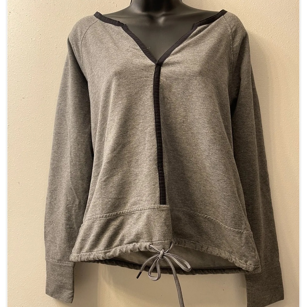 athleta womans grey Sundown pullover sweatshirt size M
